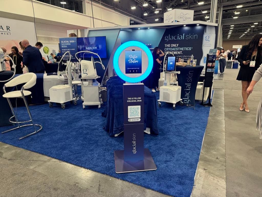Professional trade show photo booth setup